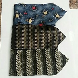 Lot of 3 silk ties